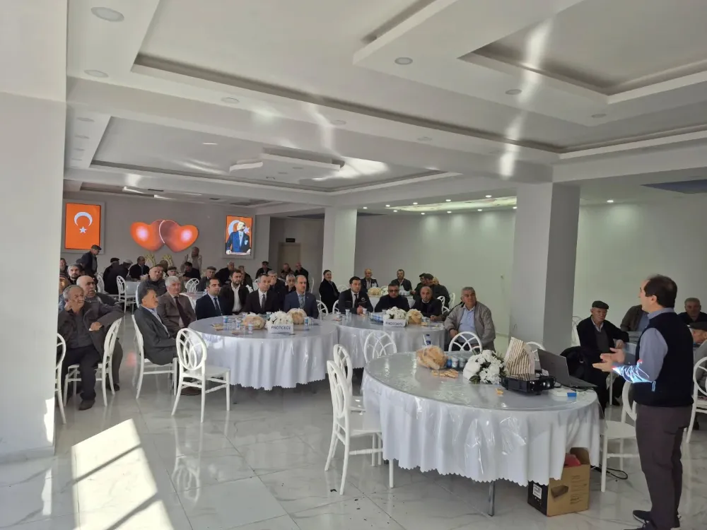Yenipazar’da Ayçiçeği Yetiştiriciliği Bilgilendirme Toplantısı Gerçekleştirildi